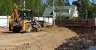 Отсыпка грунта Северск, цена от 207 руб.