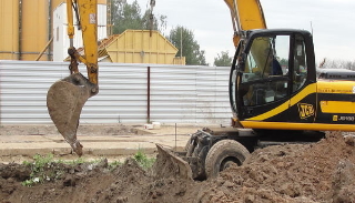 Выкопать яму экскаватором в Северске от 929 руб. - 2Землекопа-Свк 